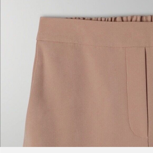 Shorts - Picture 2 of 6